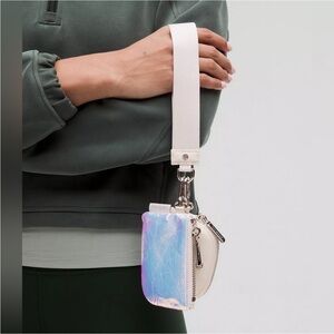 Lululemon Dual Pouch Wristlet Iridescent
Iridescent / Bone NWT‎
